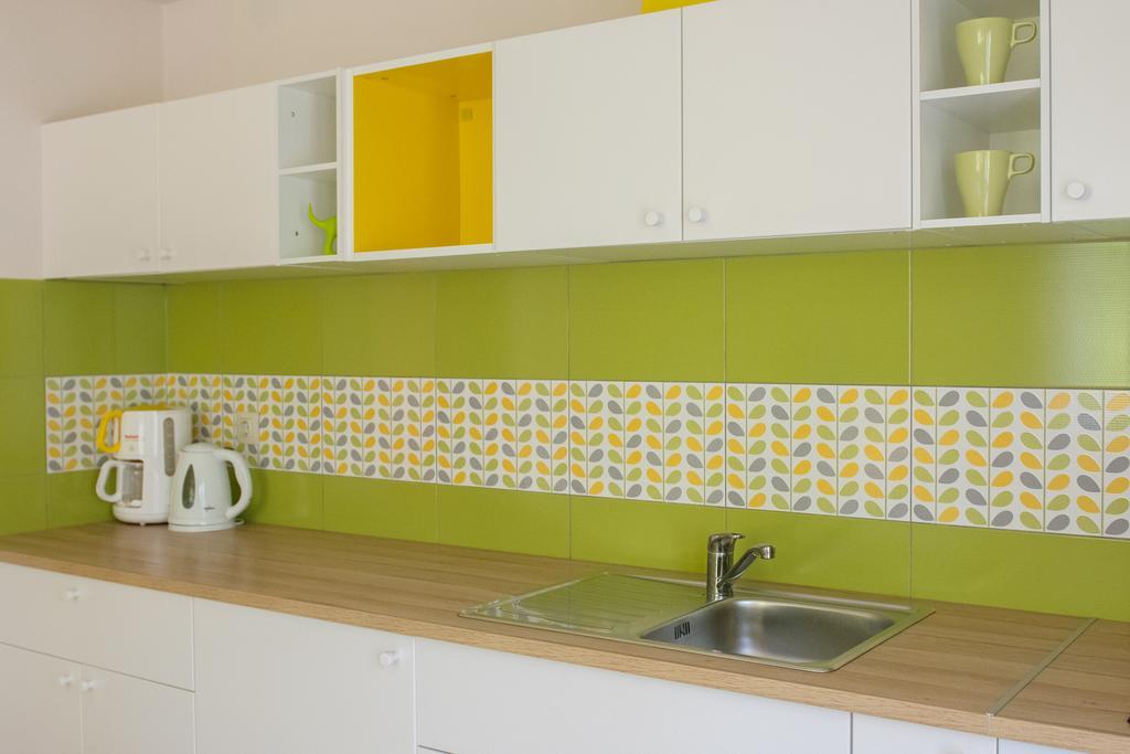 Studio And Apartment Nadia With Garden Porec Ngoại thất bức ảnh