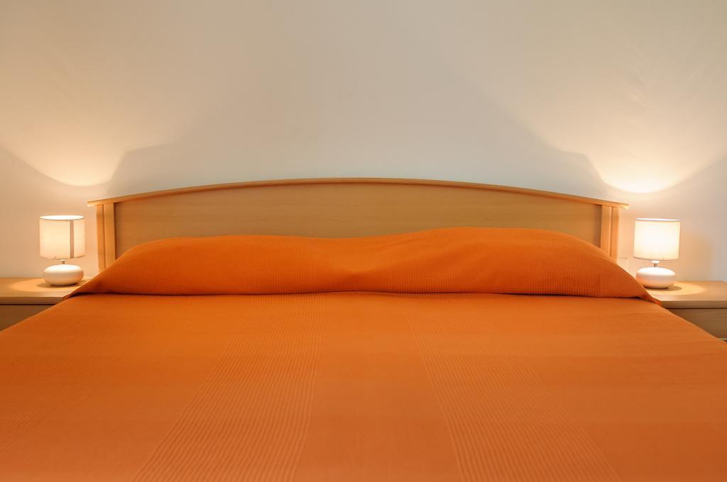 Studio And Apartment Nadia With Garden Porec Ngoại thất bức ảnh
