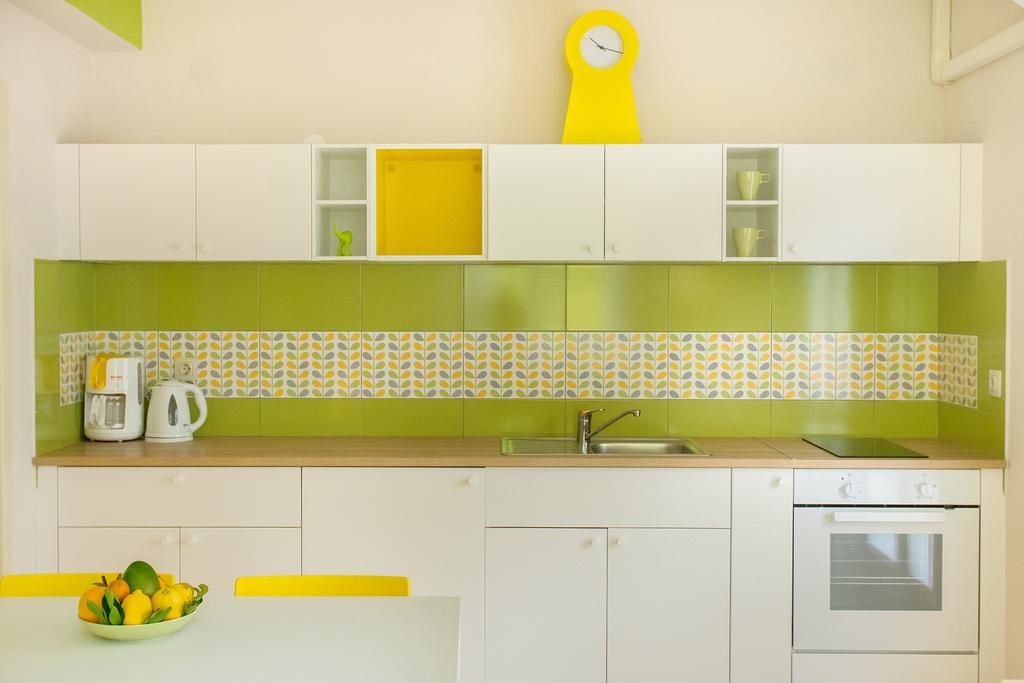 Studio And Apartment Nadia With Garden Porec Ngoại thất bức ảnh